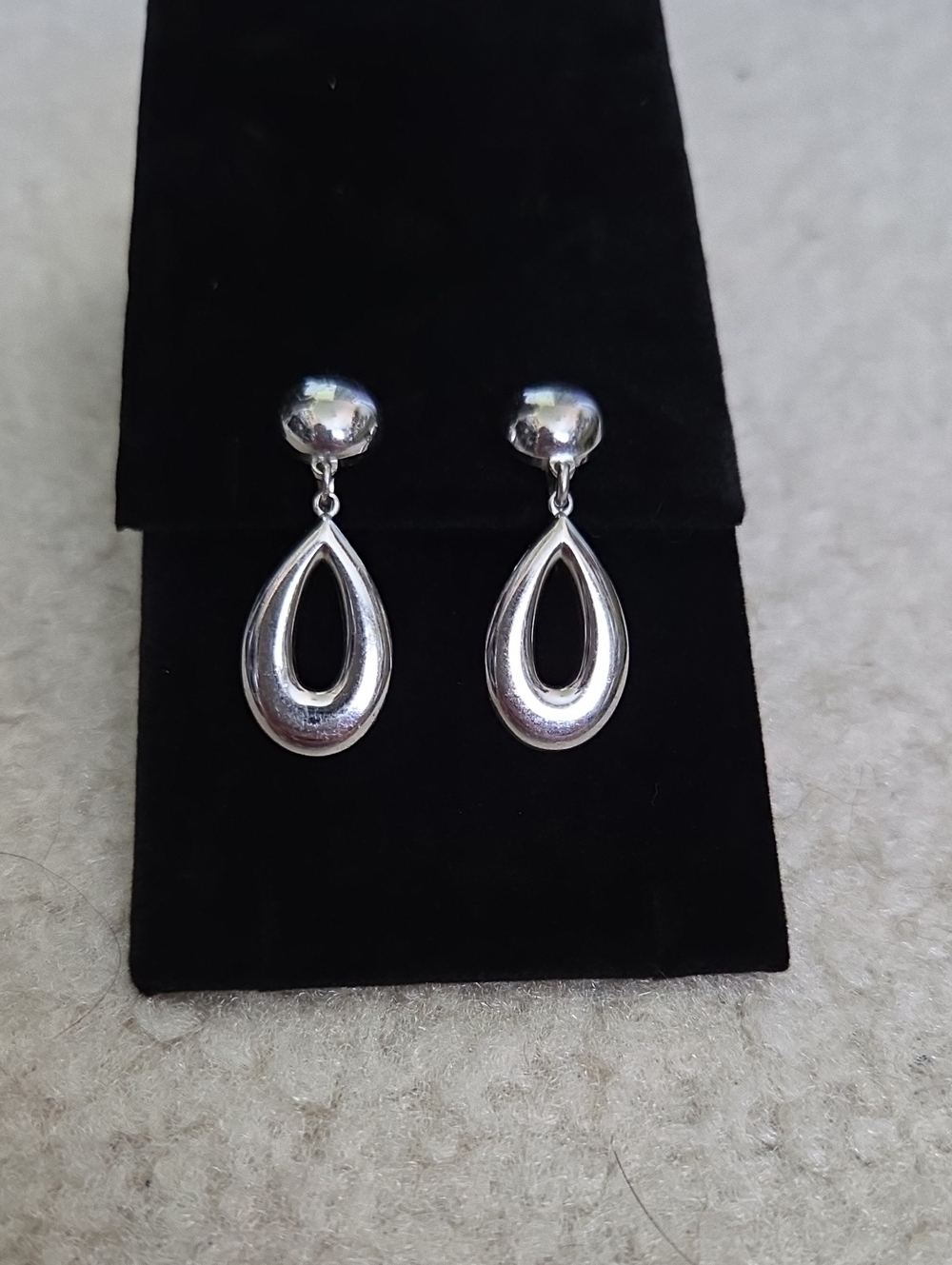 Vintage 60's Monet Silver-Tone Teardrop Dangle Patented Comfort Clip On Earrings